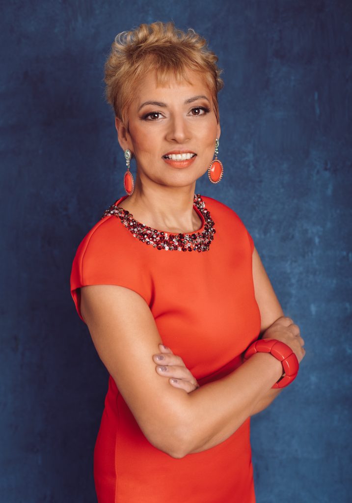 High-end branding by Renata Clarke using Quantum Essence Branding at Brand Alchemi. Focused on aligning brand visuals with astrology, Human Design, Gene Keys, and numerology.